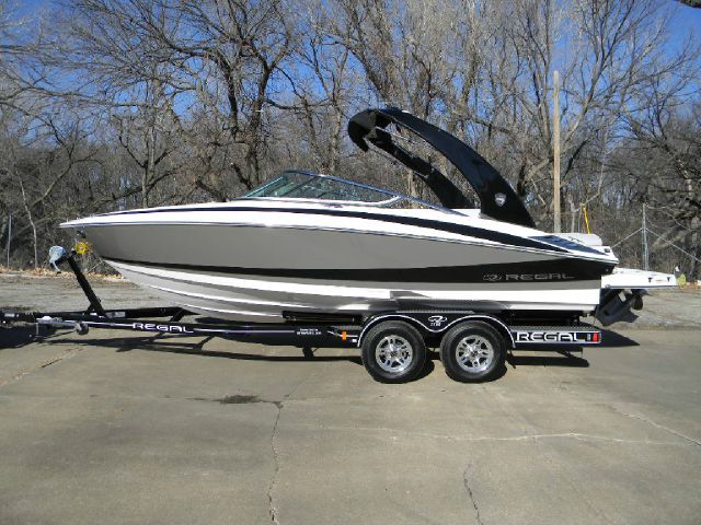 2013 Regal 2300