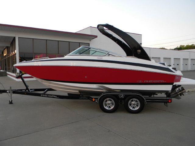 2013 Regal 24 FasDeck