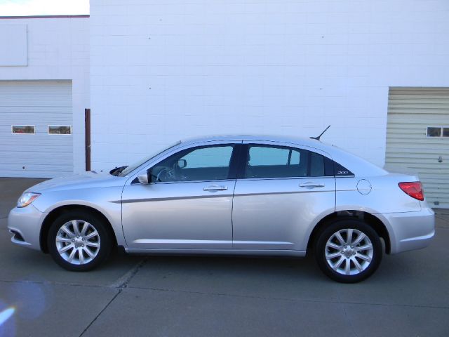 2012 Chrysler 200