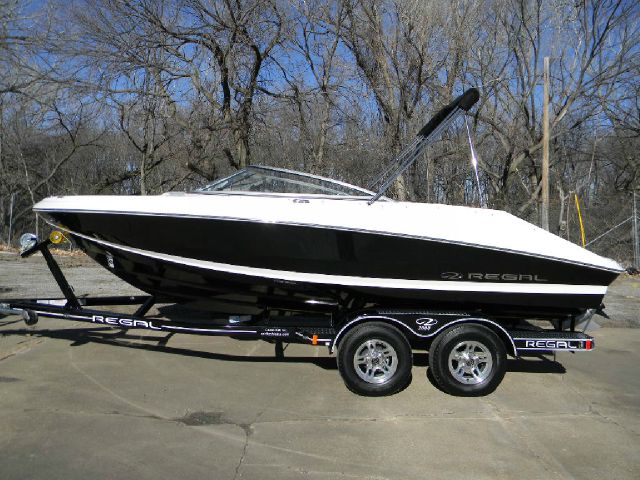 2013 Regal 2000
