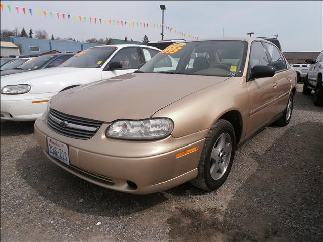 2004 CHEVROLET CLASSIC BASE, ...