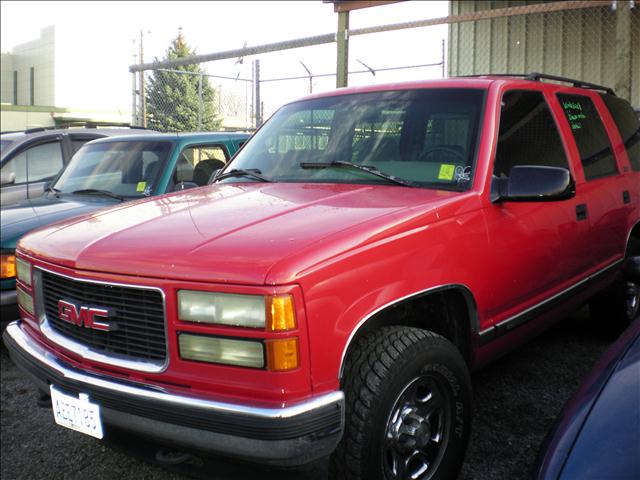 1995 GMC YUKON SL, red, call now ...