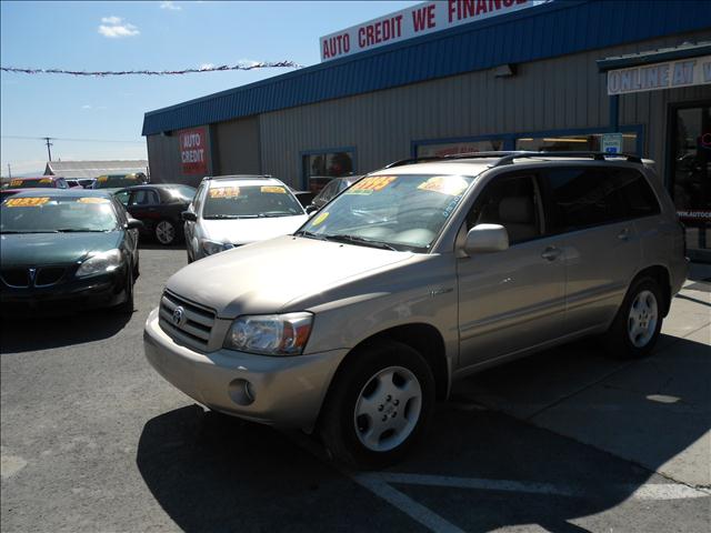 2004 TOYOTA HIGHLANDER BASE, ...