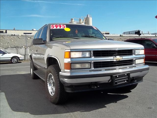 1999 CHEVROLET TAHOE BASE, tan, ...