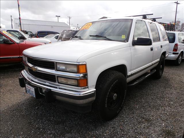 1999 CHEVROLET TAHOE BASE, white, ...