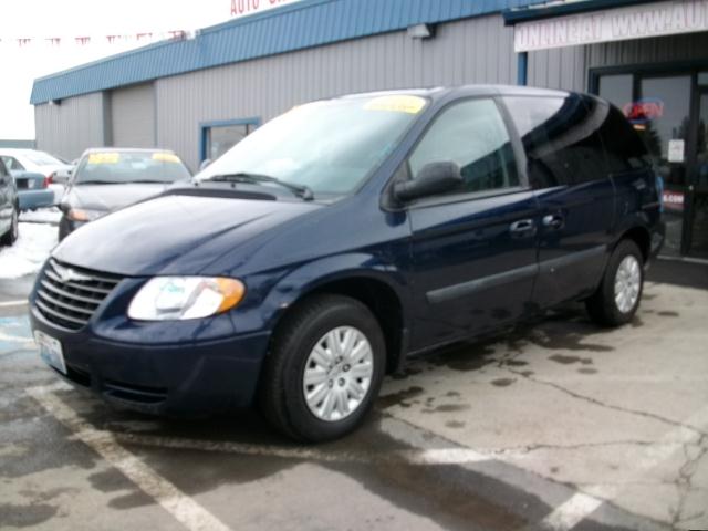 2005 CHRYSLER TOWN AND COUNTRY
