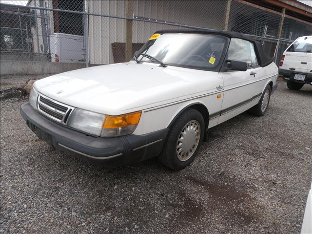 1990 SAAB 900 TURBO, white, the ...