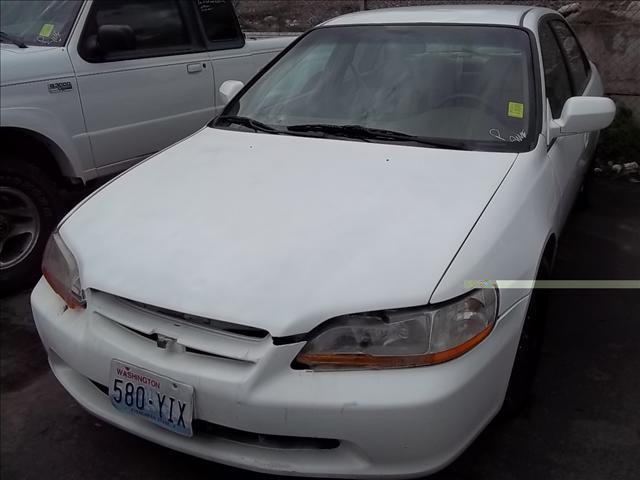 2000 HONDA ACCORD LX-ULEV, white, ...