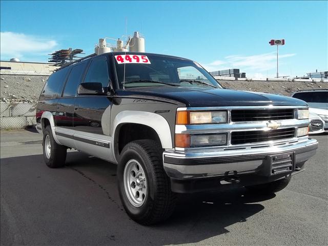 1997 CHEVROLET SUBURBAN BASE, ...