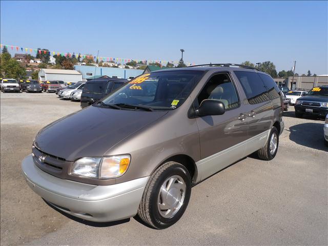 1999 TOYOTA SIENNA LE, gold, call ...
