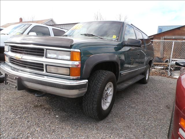 1996 CHEVROLET SUBURBAN BASE, ...