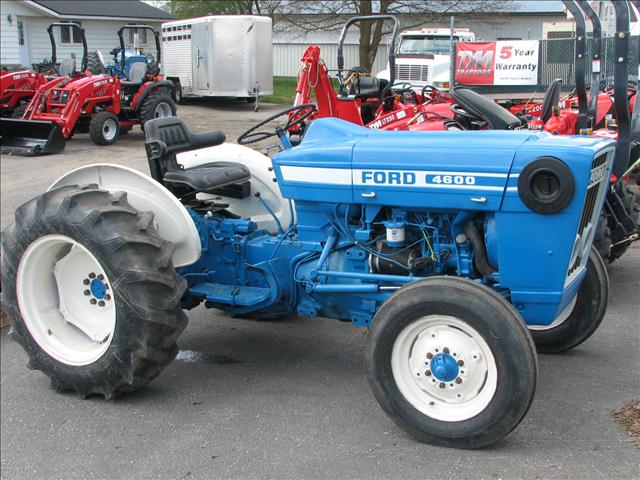 1979 FORD TRACTOR for sale