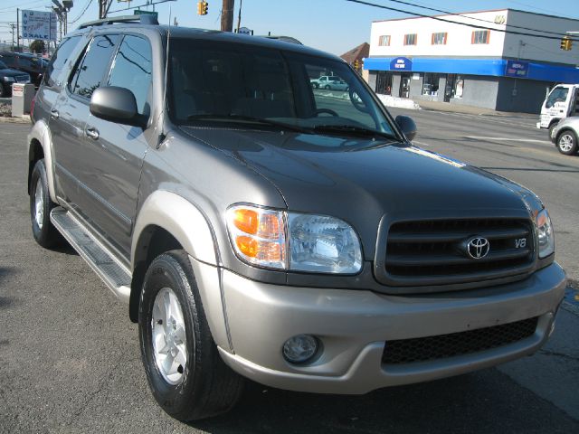 2004 Toyota Sequoia