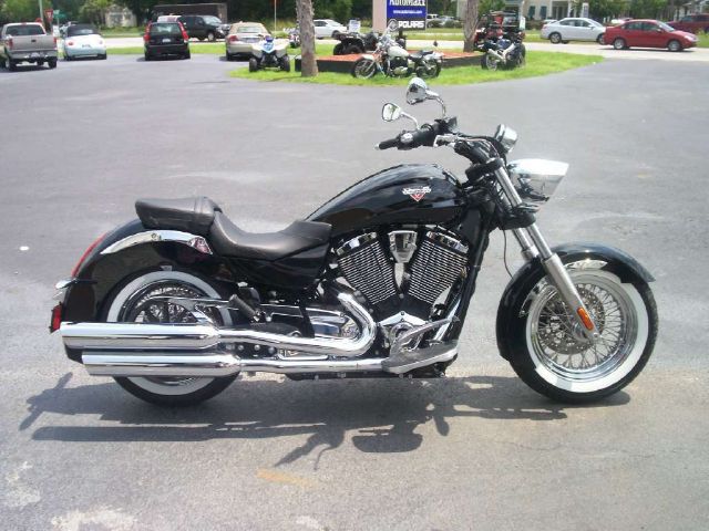 2013 VICTORY BOARDWALK