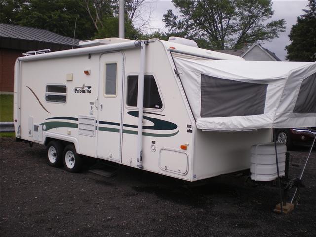 2002 Palimino Travel Trailer for sale