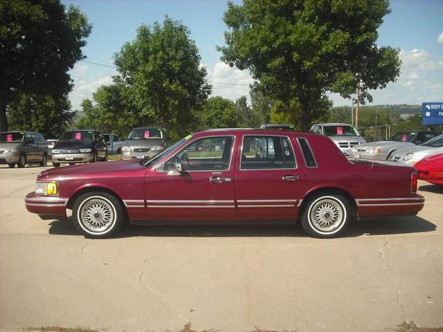 1991 Lincoln Town Car for sale