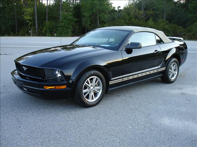 2005 Ford Mustang for sale