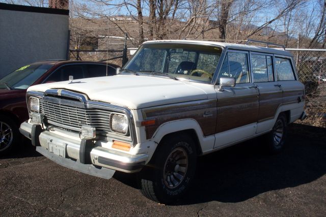1985 Jeep Grand Wagoneer for sale