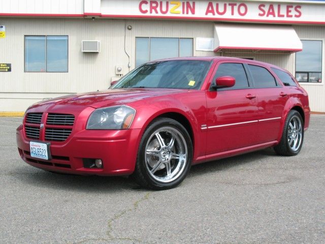 2005 Dodge Magnum for sale