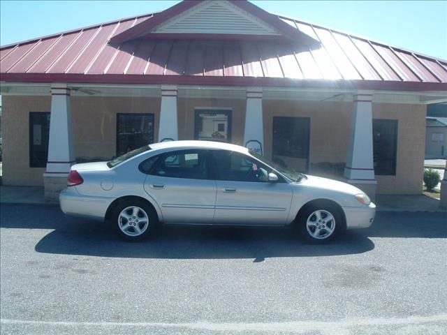 2004 Ford Taurus for sale