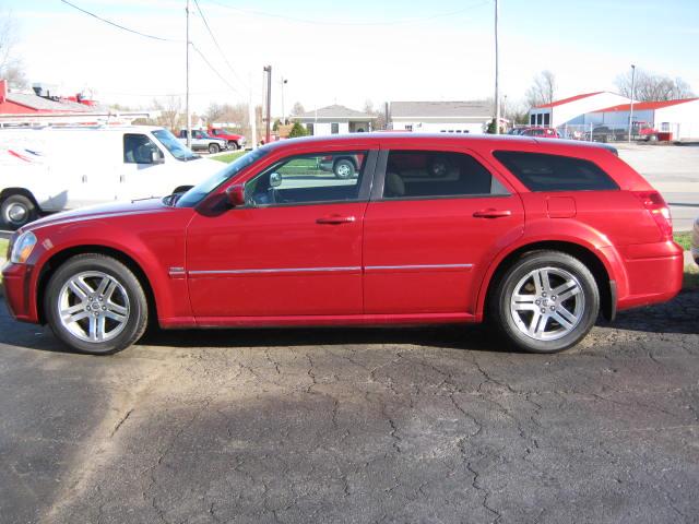 2005 Dodge Magnum for sale