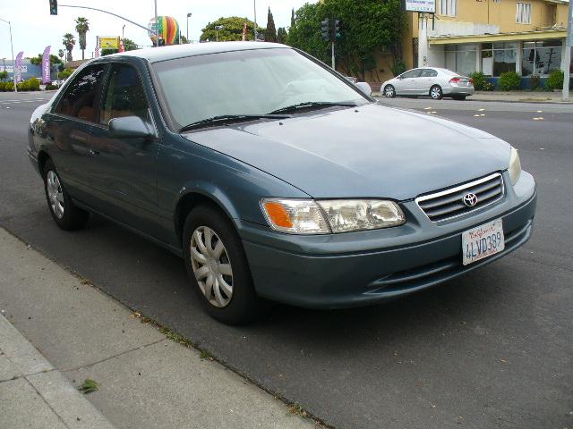 2000 Toyota Camry for sale