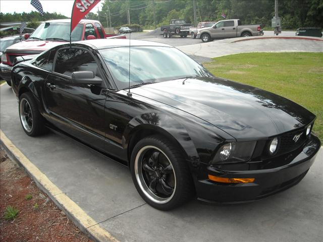 2005 Ford Mustang for sale