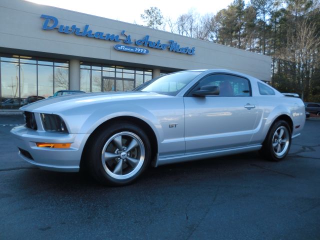 2005 Ford Mustang for sale