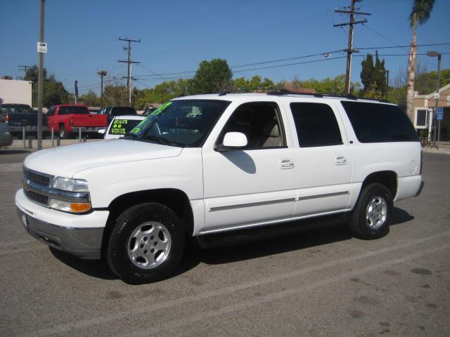 2004 CHEVROLET SUBURBAN LT, ...
