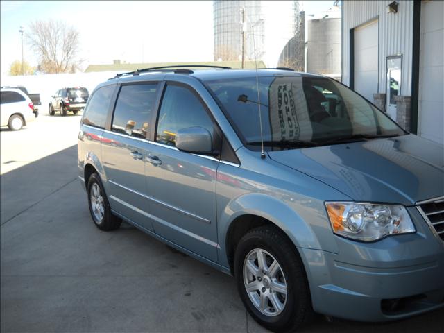 2010 Chrysler Town and Country for sale