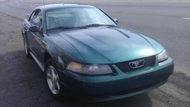 2003 Ford Mustang