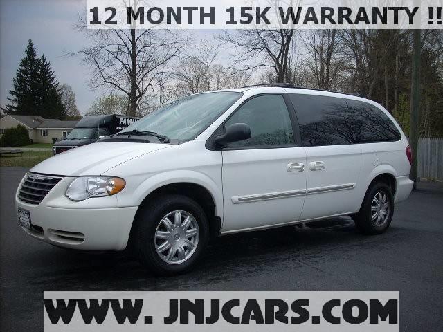 2006 Chrysler Town and Country for sale