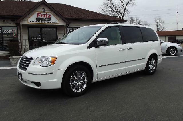 2008 Chrysler Town & Country