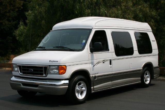 2004 Ford Econoline
