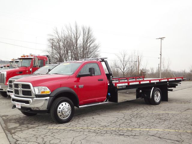 2012 Dodge 5500 4WD Rollback for sale