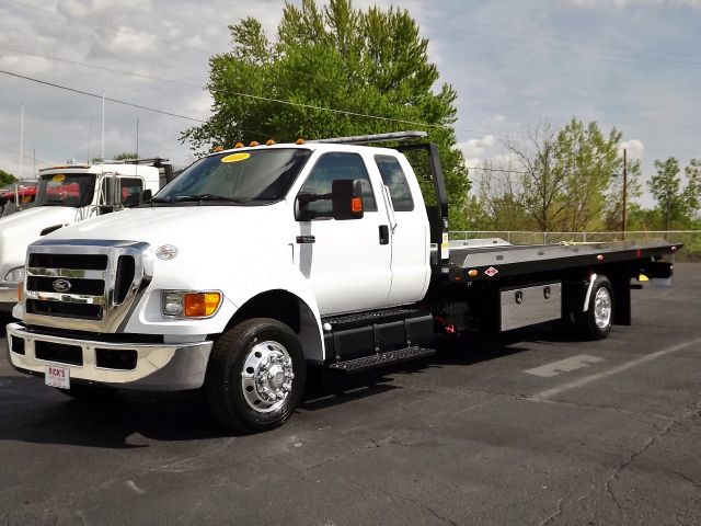 2013 Ford F-650 XLT S/C