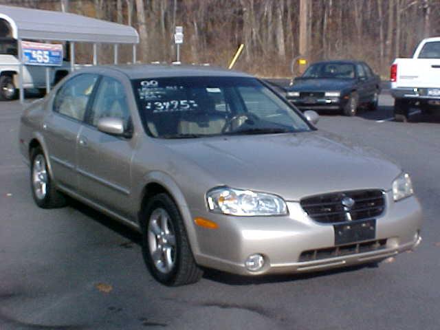 2000 Nissan Maxima for sale