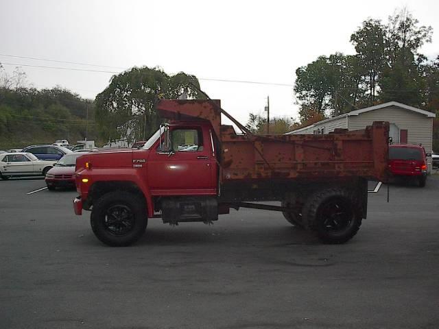 1987 Ford F700 for sale
