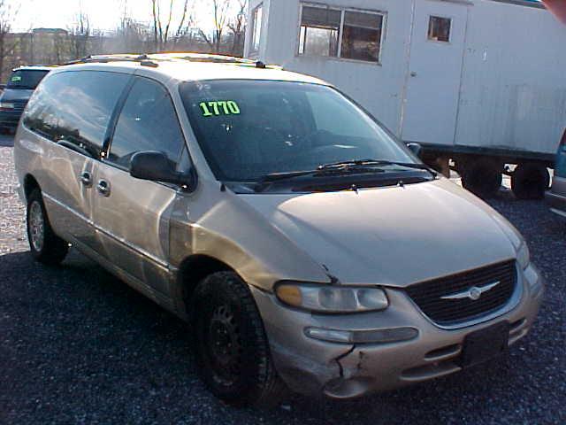 1998 Chrysler Town and Country for sale