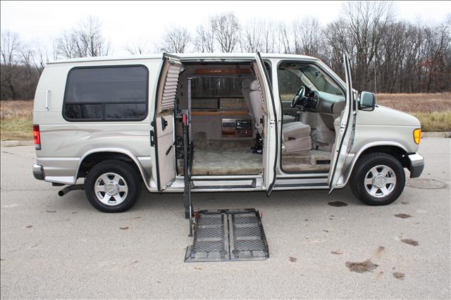 2004 Ford Econoline for sale