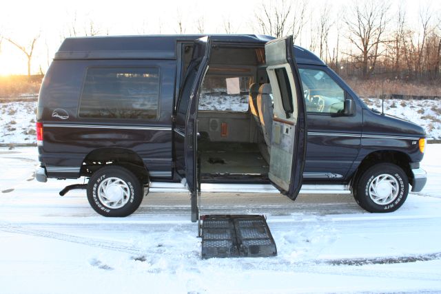 2000 Ford Econoline for sale
