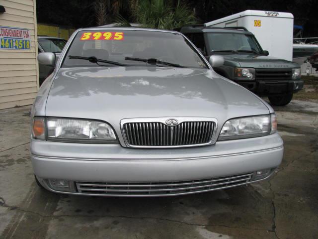 1996 Infiniti Q45
