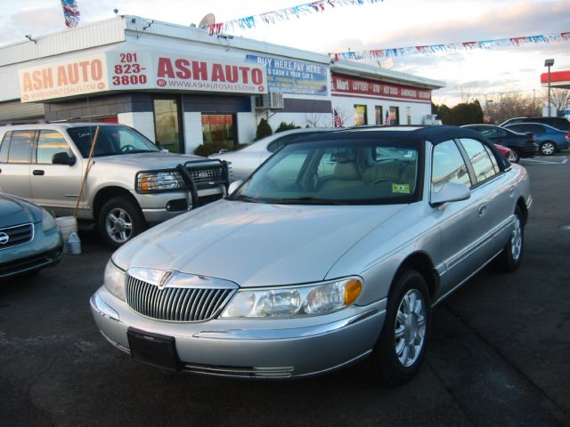 2001 Lincoln Continental