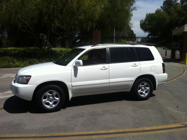 2004 Toyota Highlander for sale