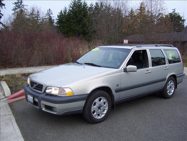 2000 Volvo V70 for sale