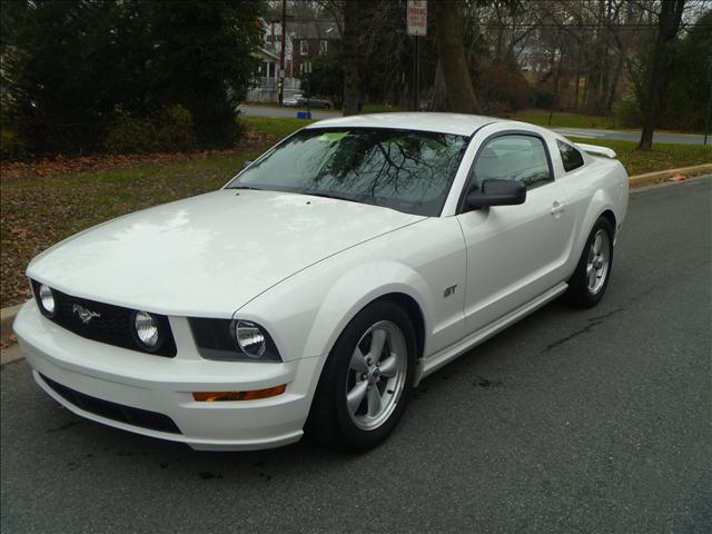 2008 Ford Mustang