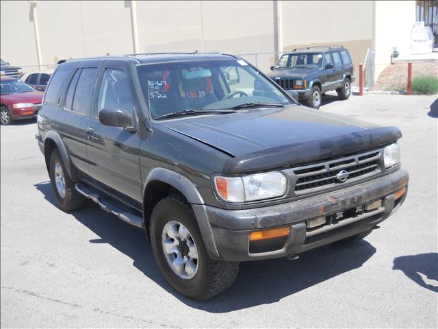 1998 Nissan Pathfinder for sale