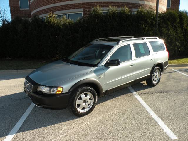 2004 Volvo XC70 for sale