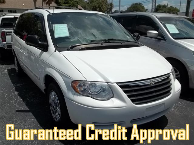 2006 Chrysler Town and Country for sale
