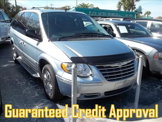 2006 Chrysler Town and Country for sale